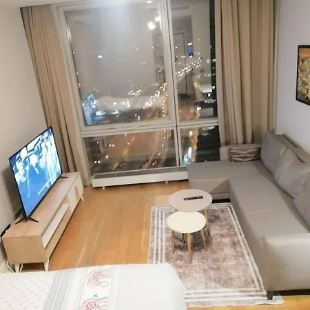 Metropol Towers Lovely Studio *