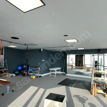 Metropol Towers Lovely Studio Apartment