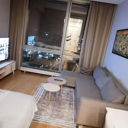 Metropol Towers Lovely Studio Apartment *